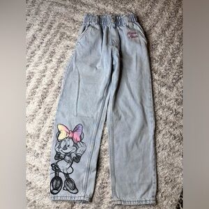 🧡8/9 Disney H&M relaxed fit girls jeans with Minnie mouse image on front